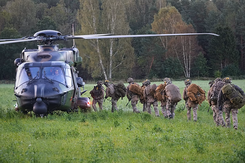 French service members participate in multinational military Exercise Pikne ("Lightning") on Saaremaa Island, Estonia, September 2025.