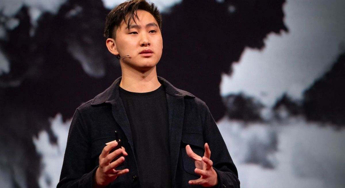 El jefe de IA de Meta, Alexander Wang, asegura que no tendrá hijos hasta después de que Elon Musk...