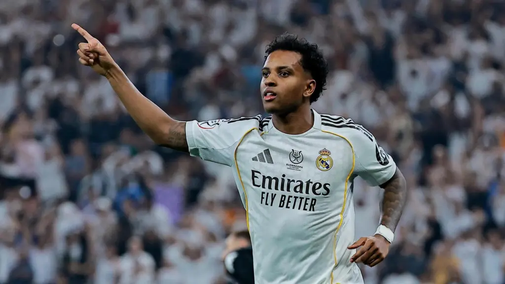 Rodrygo celebra su gol contra el Atlético de Madrid en la Supercopa de España.