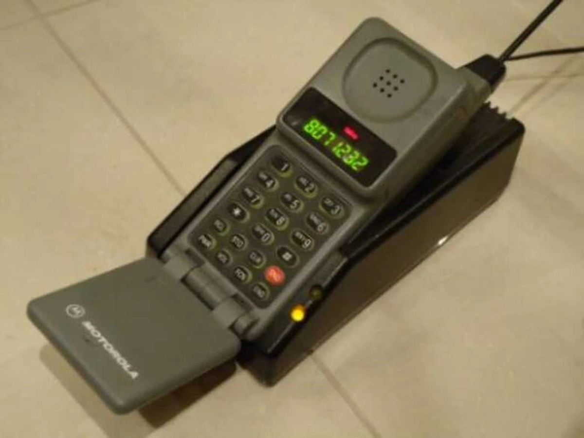 ¿Cuántos días de trabajo te cuestan los celulares más vendidos en Brasil para 2026? - image 1