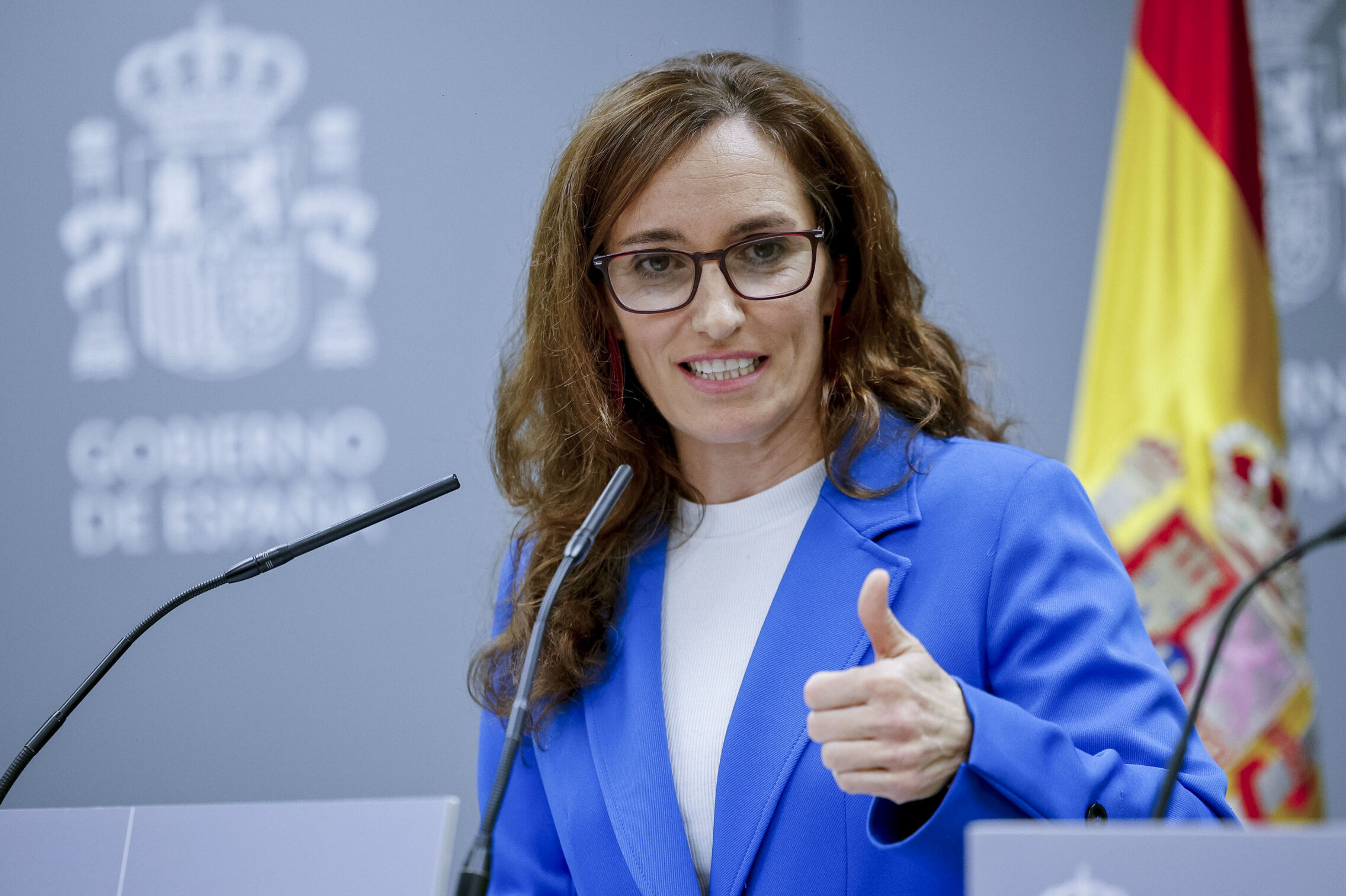 Foto: Sanidad firma un acuerdo con los sindicatos para el nuevo estatuto marco. (EFE / Daniel González) 