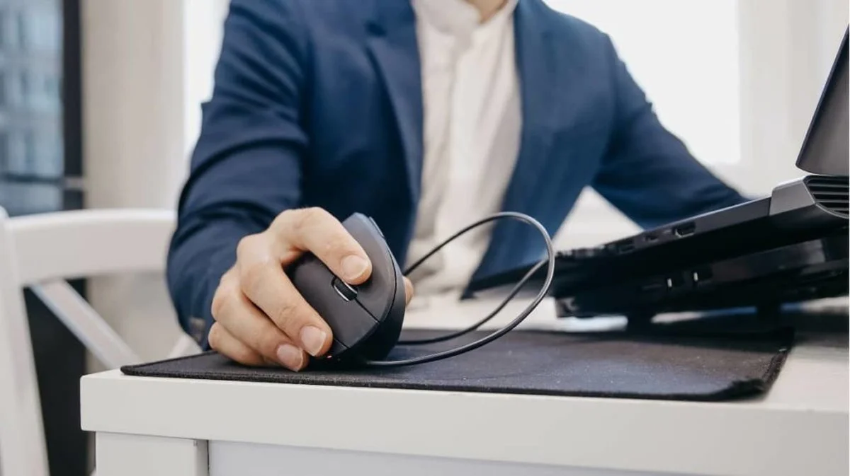 Duplica tu productividad: 5 ratones con funciones extra que transformarán tu trabajo - image 1