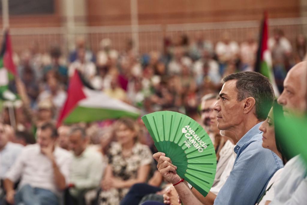 Pedro Sánchez participa en un acto de su partido en Málaga el pasado 14 de septiembre.