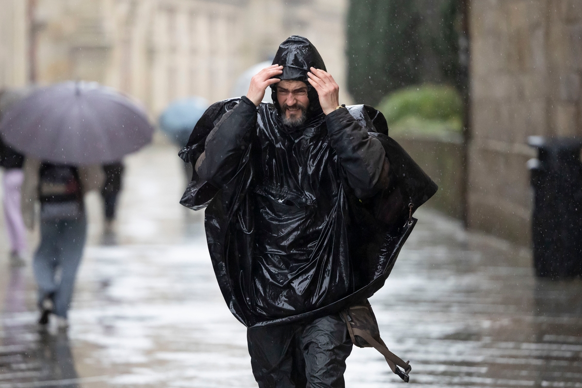 Galicia está en alerta roja.