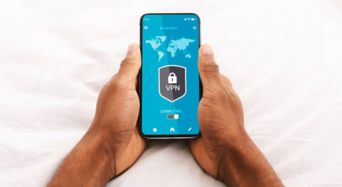 Tras prohibir las redes sociales a menores de 15 años, Francia ya tiene su próximo objetivo: "Las VPN son el siguiente tema"