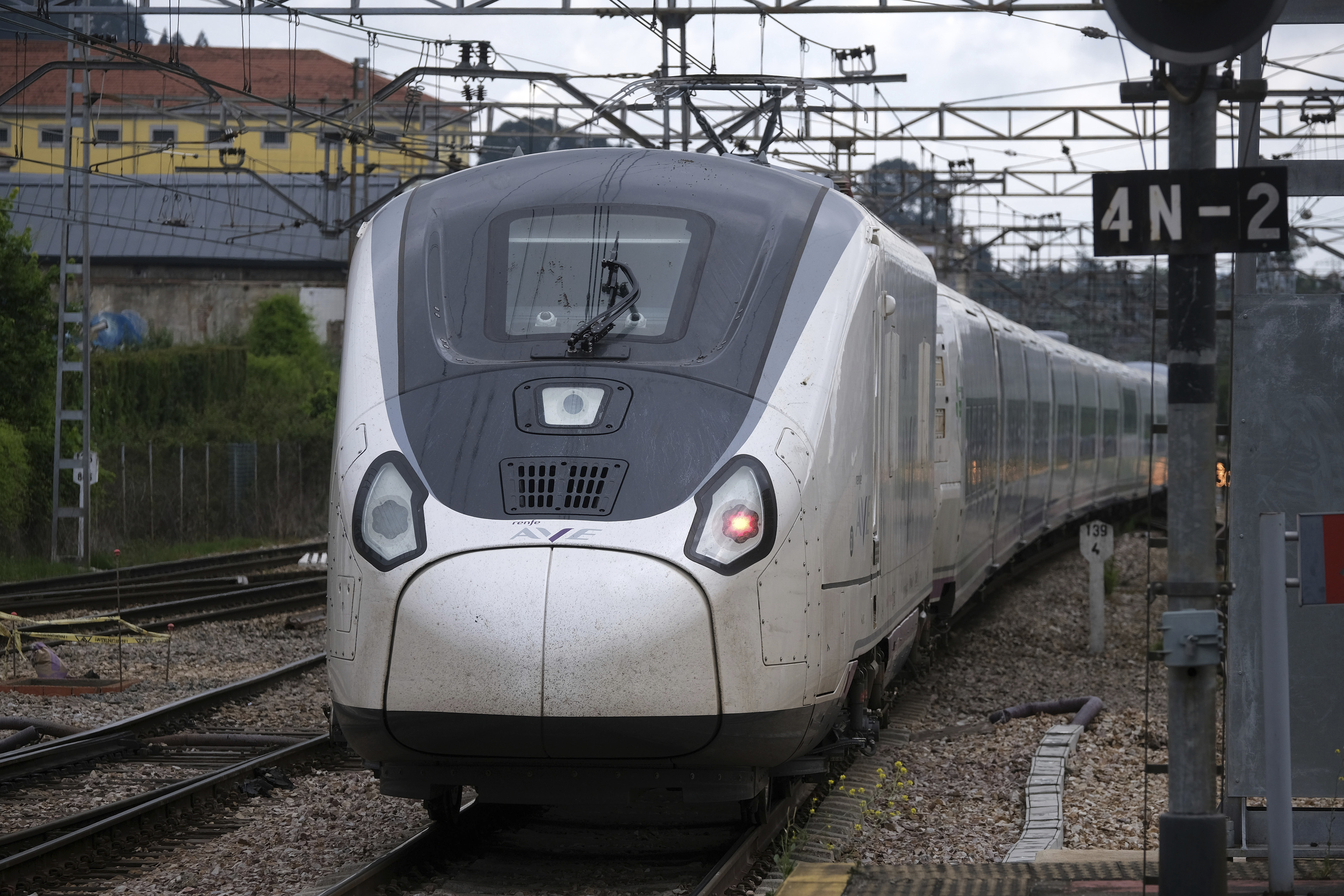 Muere un hombre al ser arrollado su vehículo por un tren Alvia en Talavera de la Reina (Toledo)