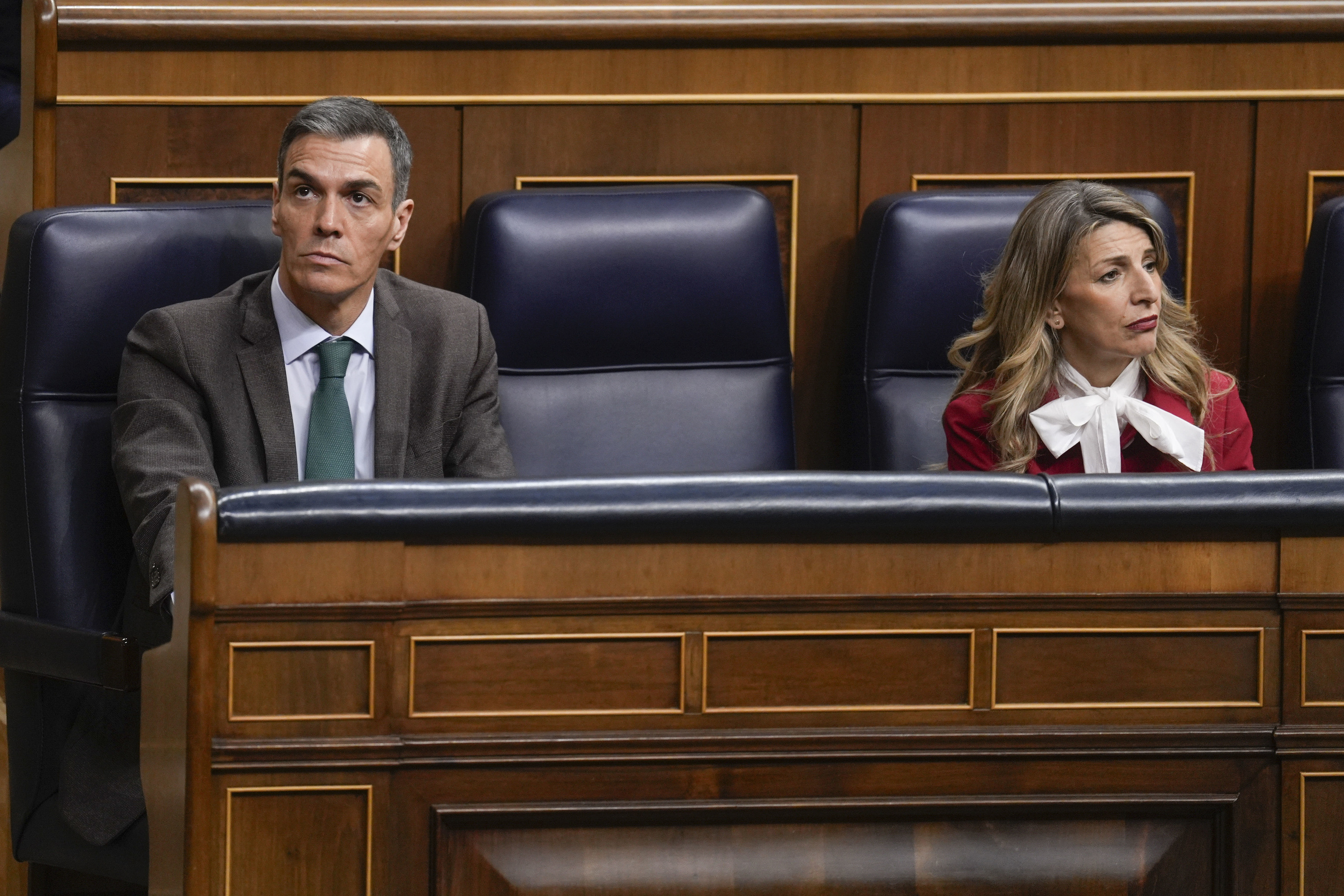 El presidente del Gobierno, Pedro Sánchez, y la vicepresidenta segunda, Yolanda Díaz, el pasado martes en el Congreso