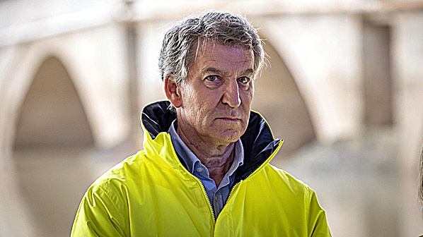 El presidente del PP, Alberto Núñez Feijóo, en una visita a las inundaciones de Jerez.