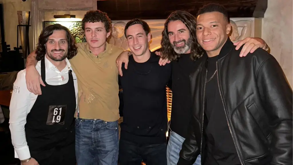 El nuevo restaurante y club de Madrid al que van Vinicius, Mbappé, Ester Expósito y Ozuna: su ubicación es secreta