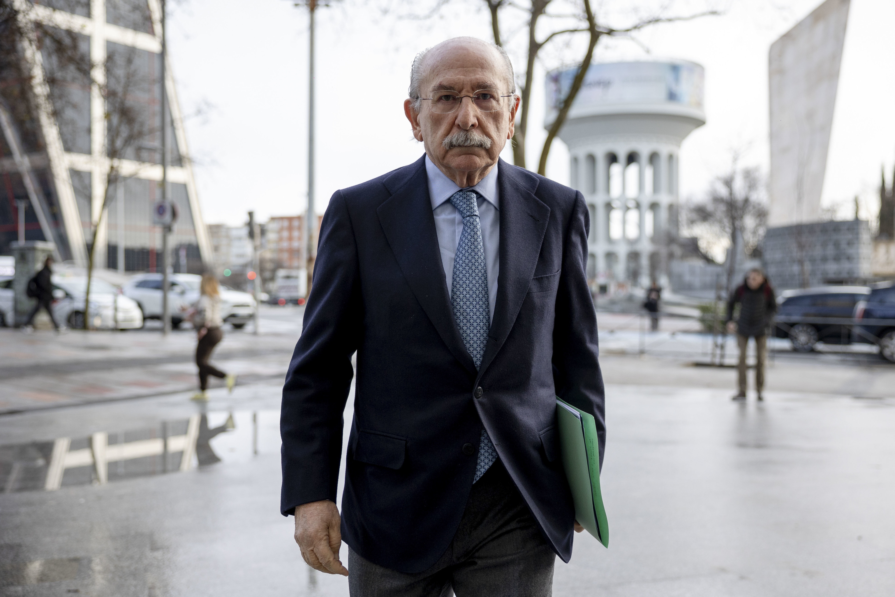 Luis del Rivero, a su llegada este lunes a los juzgados.