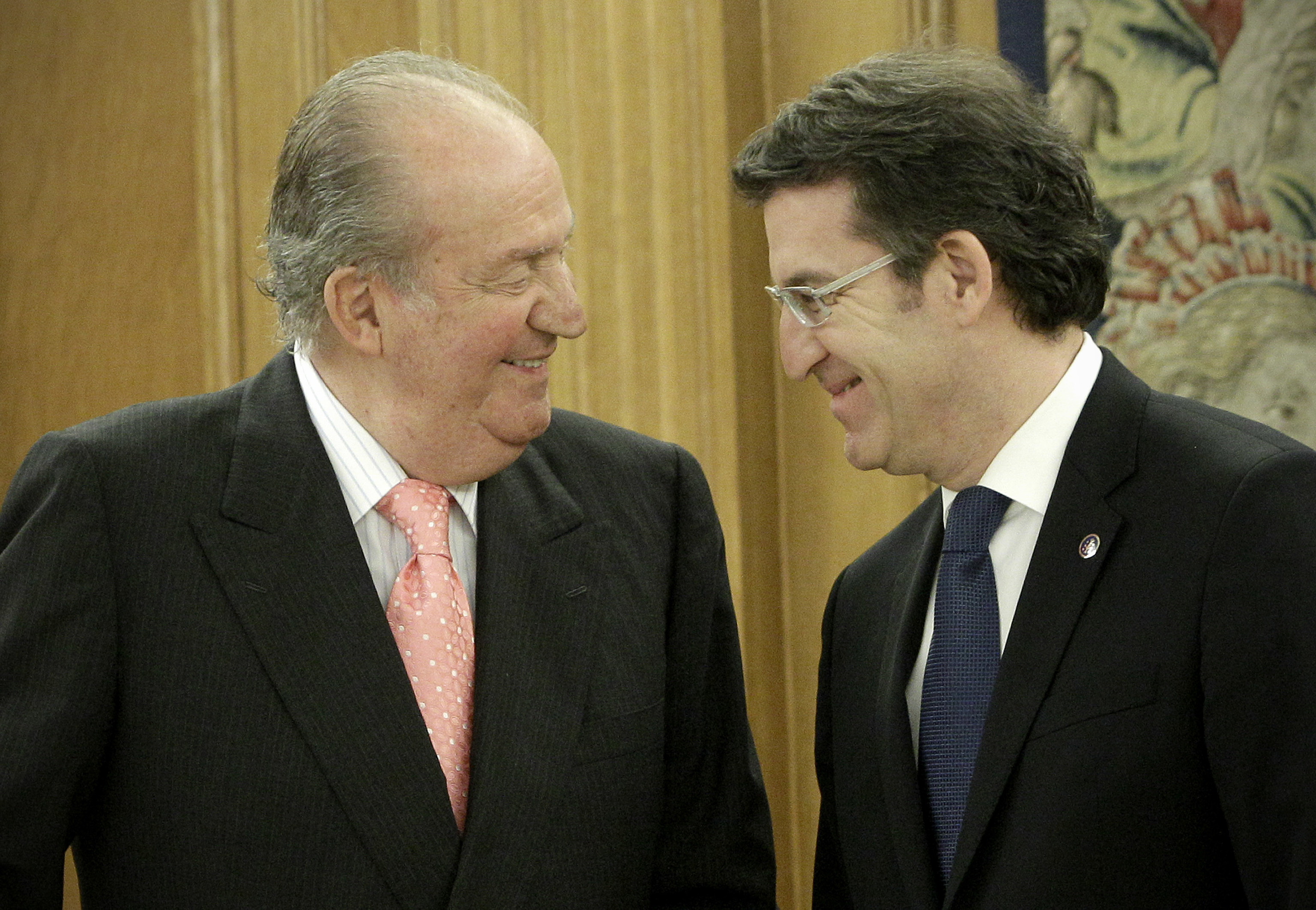 Juan Carlos I y Feijóo, en el año 2013.