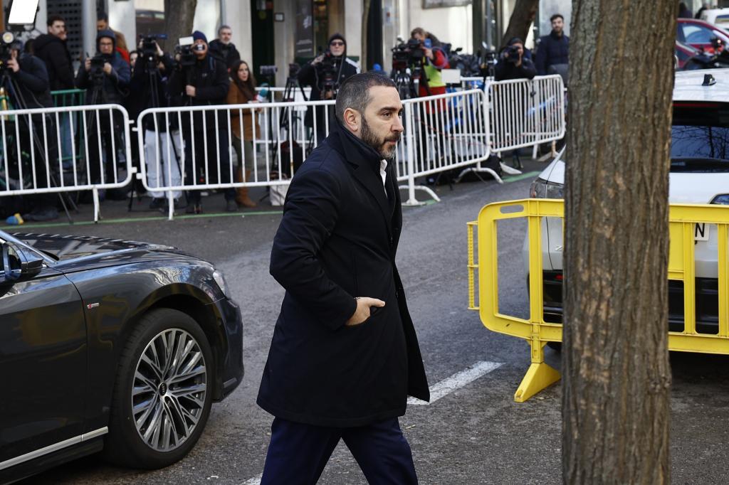 Víctor de Aldama, este jueves, a su llegada al Supremo.