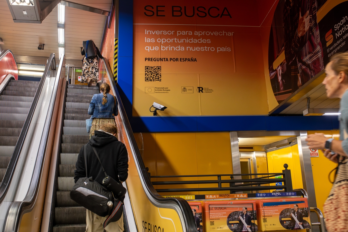 Publicidad institucional en la estación