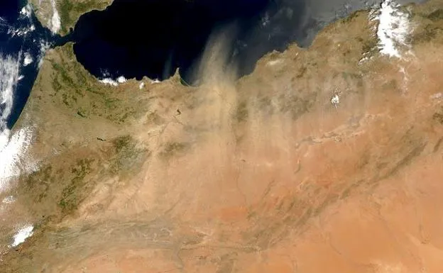 Las partículas de polvo que afectarán a Castilla y León proceden del norte de África.