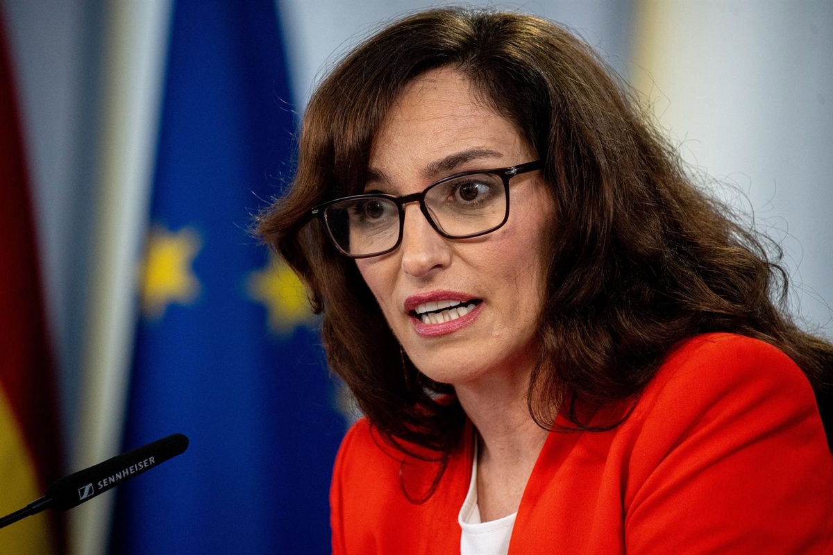 La ministra de Sanidad, Mónica