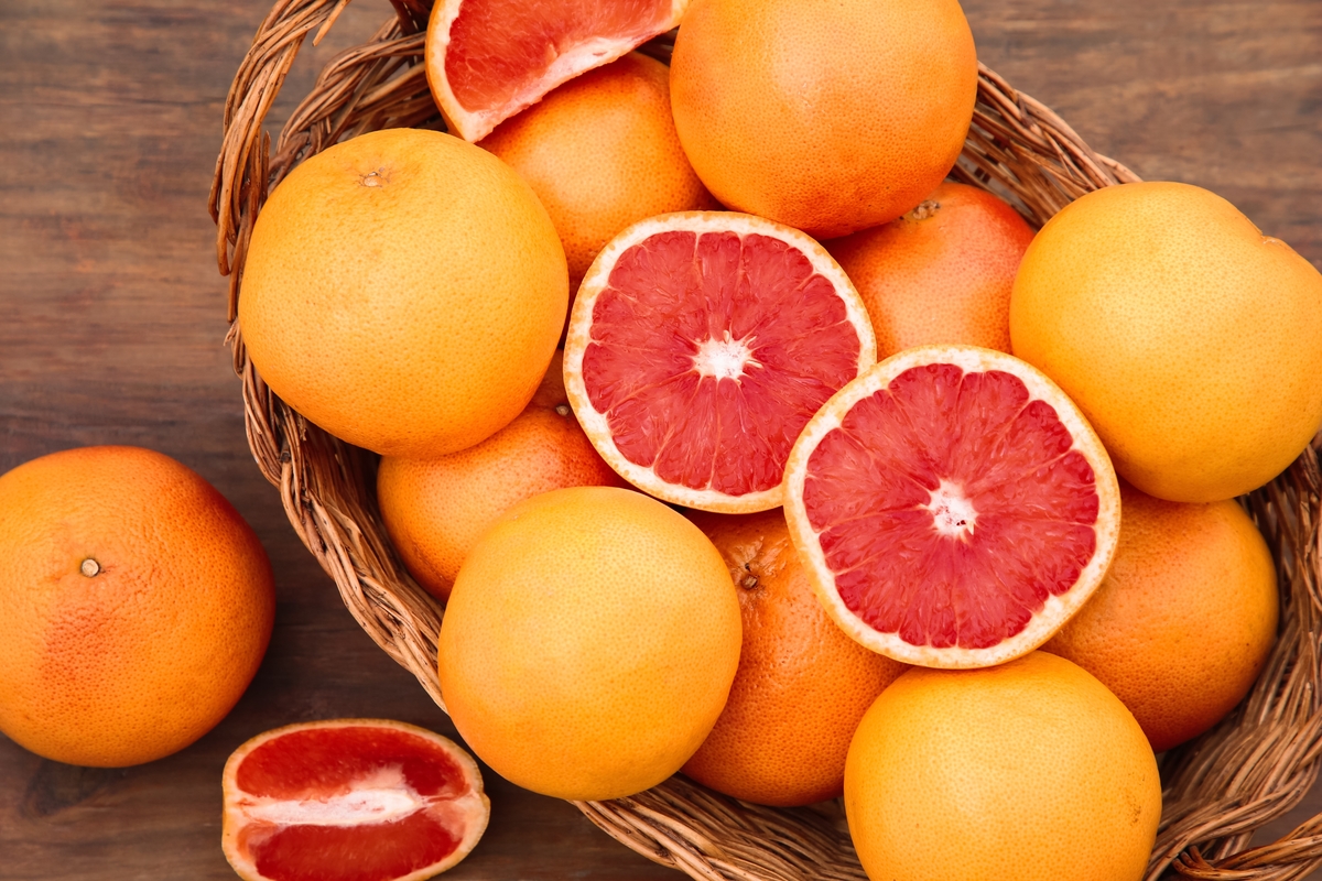 Pomelos (Shutterstock)