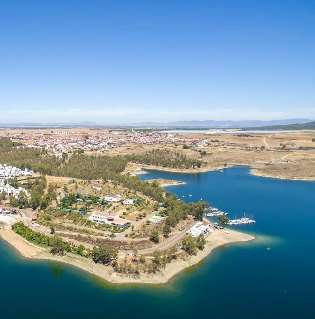 Foto: El camping en el que tienes que alojarte en Extremadura. (Instagram/@campingelburgo)