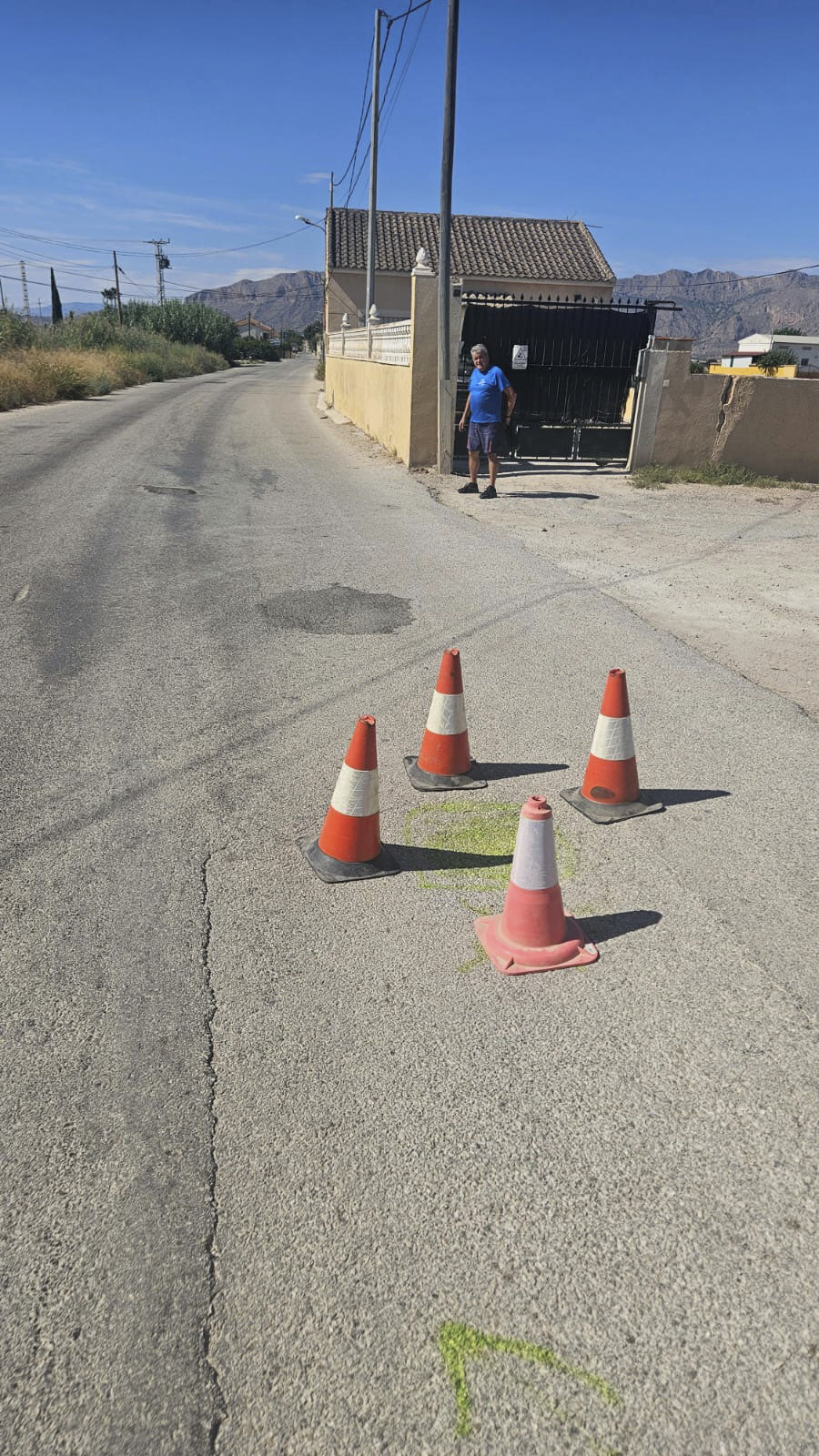La carretera donde se produjo el accidente, La Vereda del Reino, divide la Comunidad Valenciana y Murcia.