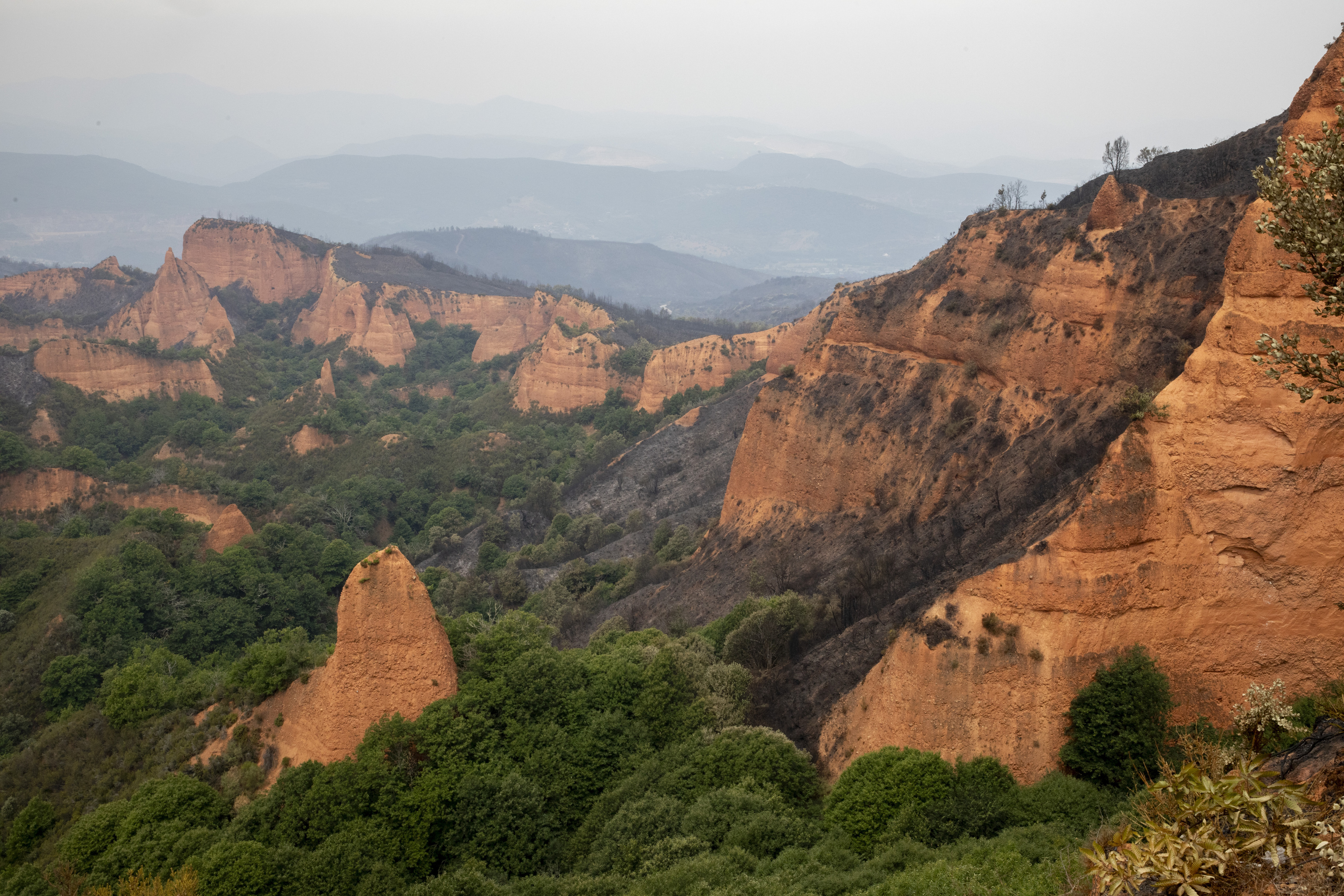 El paraje de Las Médulas, en León, afectado por los incendios del pasado verano.