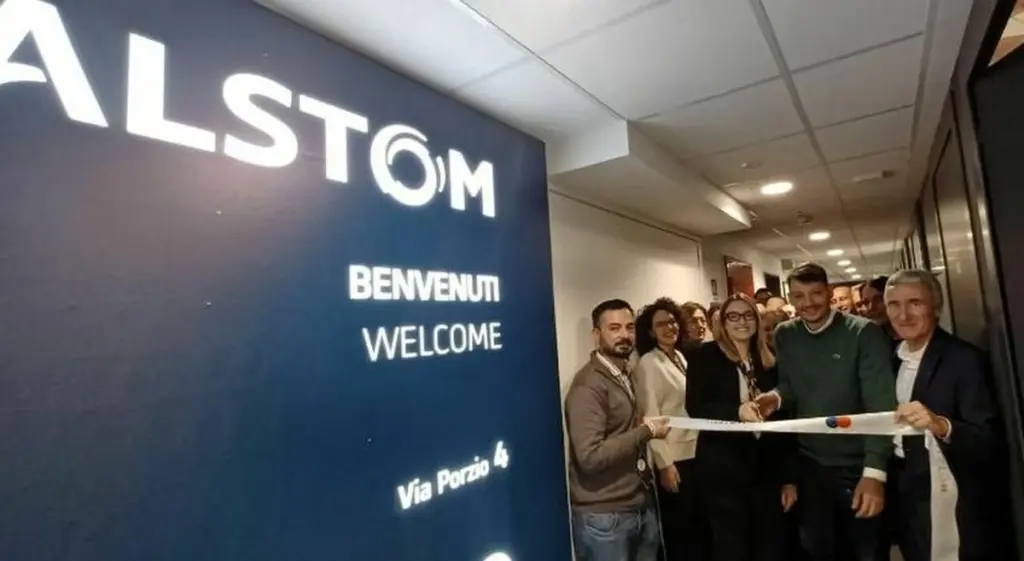 Alstom se expande en Nápoles: Claves de su nueva sede y apuesta ferroviaria en el sur de Italia