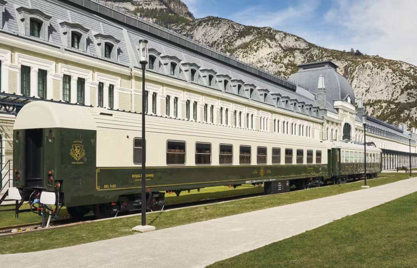 Foto: Viaja a la estación de tren más bonita de España. (Barceló)
