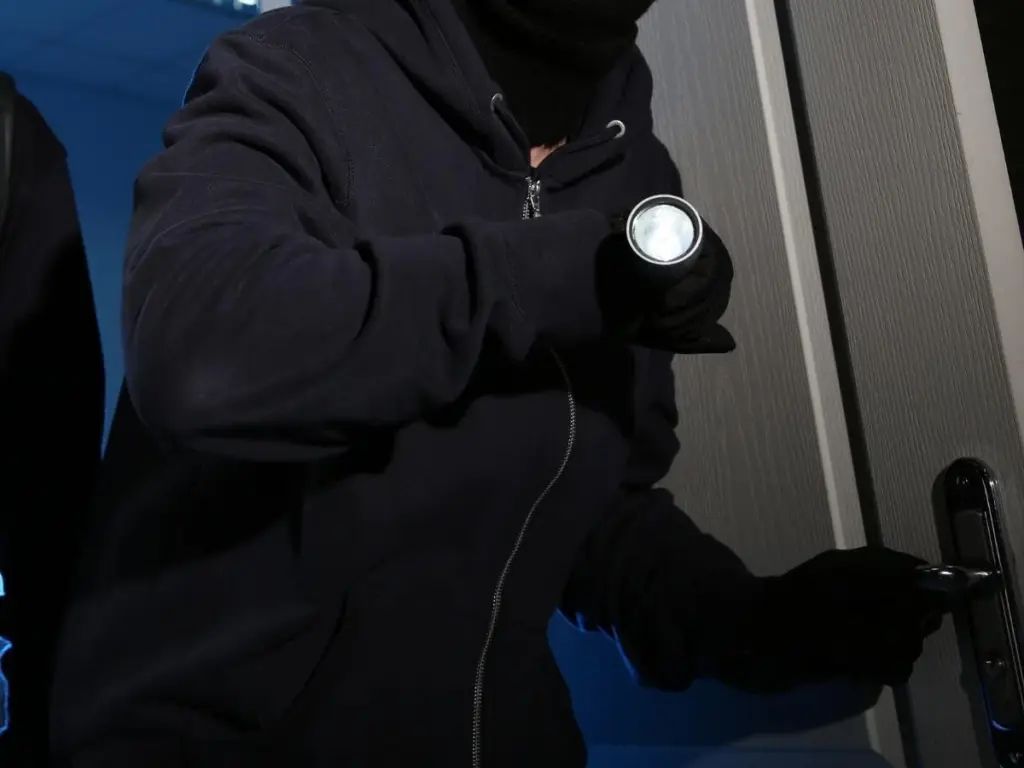 Cerraduras en España: El fallo oculto que usan los ladrones