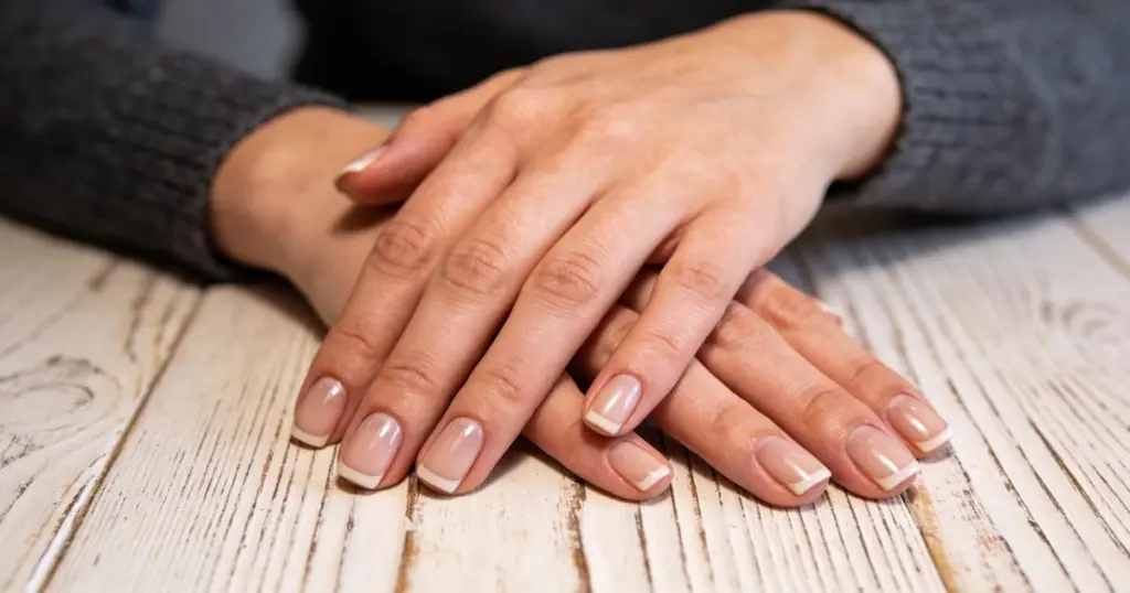 ¿Cuánto cuestan las uñas de gel? El gasto real de llevarlas impecables 30 días seguidos
