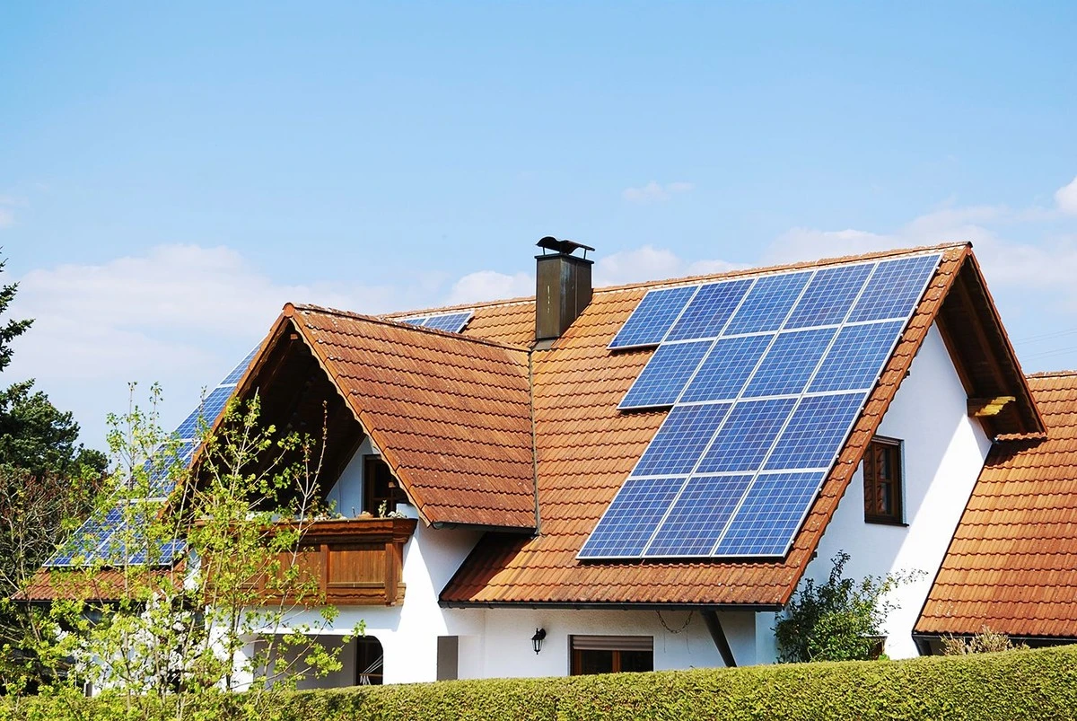 ¿Cuánto cuesta realmente invertir en energía solar para eliminar tu factura de luz? - image 1