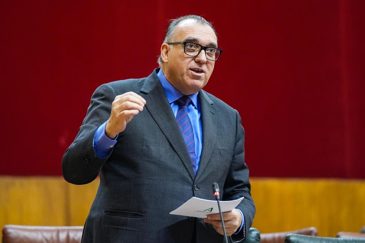 El consejero de Turismo y