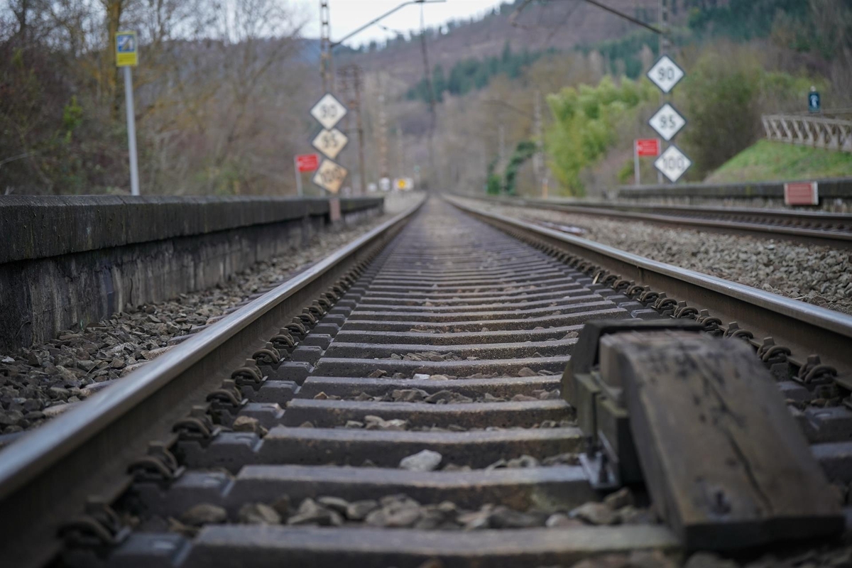Adif suprime los últimos trenes