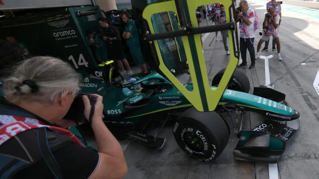 Un fotógrafo capta los detalles del Aston Martin AMR26 de Fernando Alonso