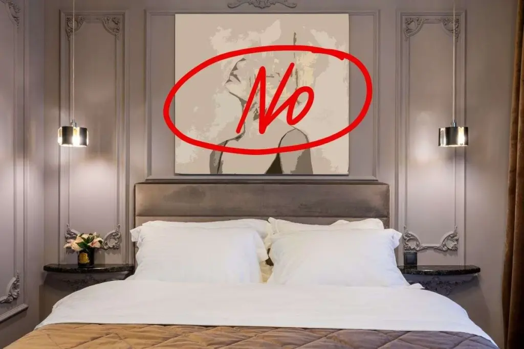 El espejo detrás de la cama: la tendencia que revoluciona tu dormitorio (y por qué los cuadros ya pasaron de moda)