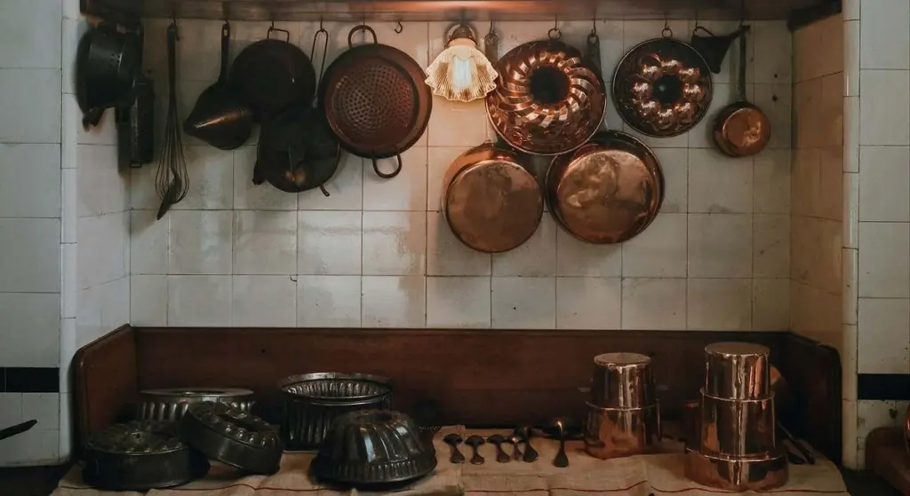 El peligro oculto en su cocina: los utensilios que la OMS vincula con el cáncer