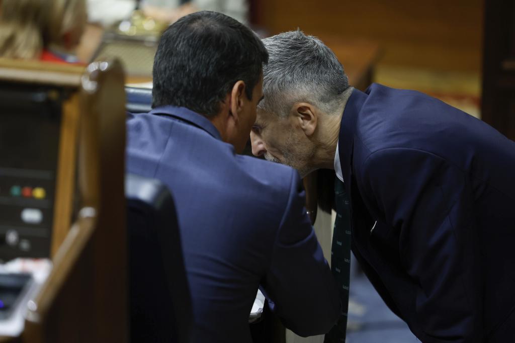 Sánchez con Marlaska, en 2025.