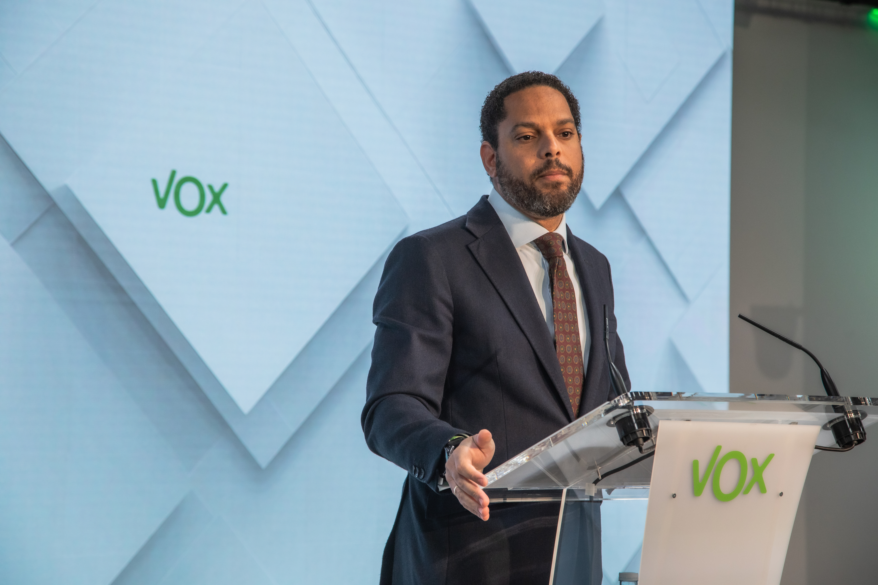 El secretario general de Vox, Ignacio Garriga, en la sede del partido
