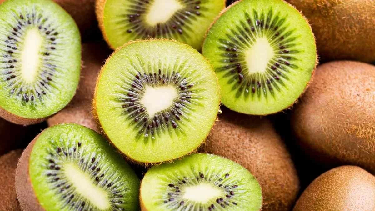 La fruta que desinflama tu abdomen en minutos - image 1