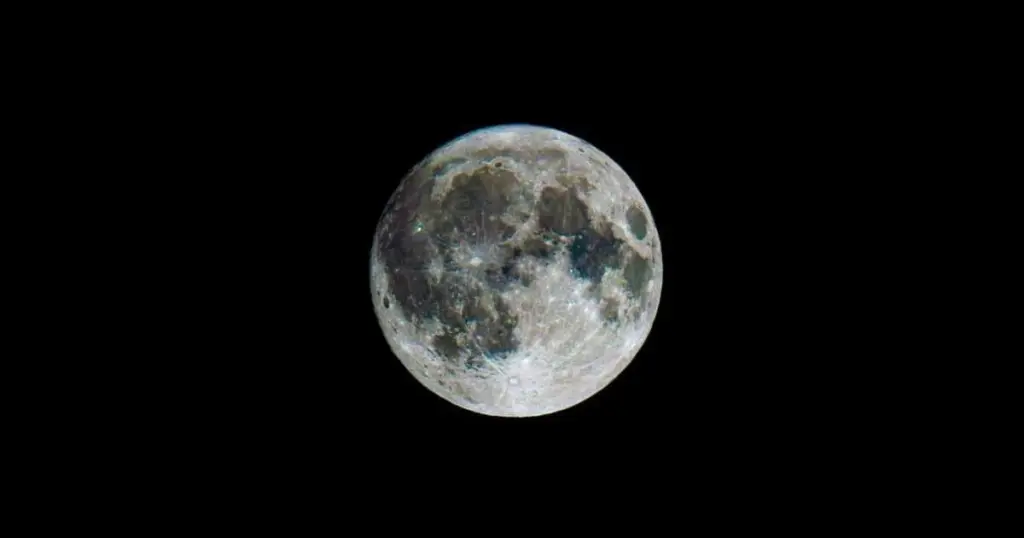 Luna Llena en Leo: Protagonismo y brillo personal esperan este mes