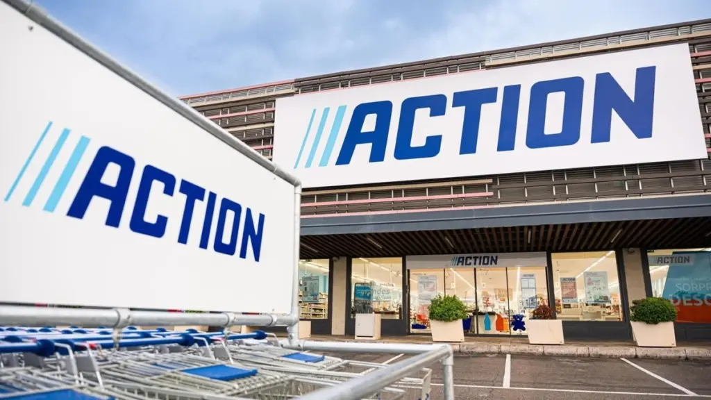 Mueble aparador de Action por 13€: diseño en madera FSC para orden inteligente