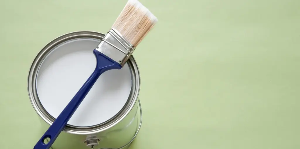 Pintar una habitación sin errores: el truco de la pintura para un acabado pro