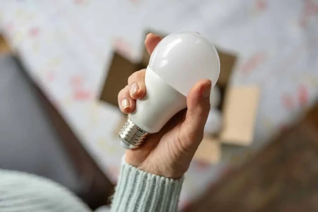 Por qué las bombillas de espectro completo están jubilando al LED convencional