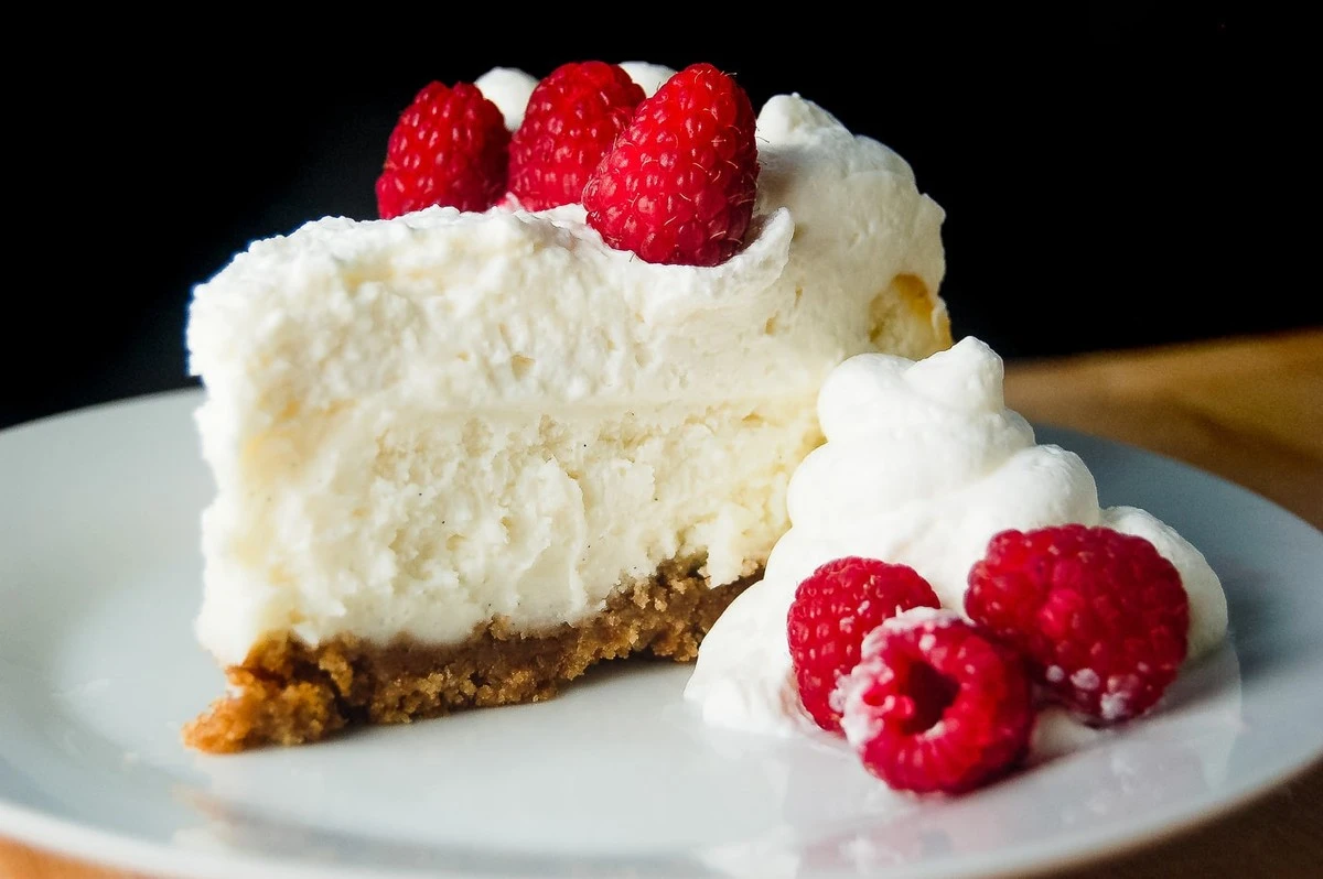 Por qué los pasteleros ahora usan una bolsa de plástico para preparar este postre de vainilla - image 1