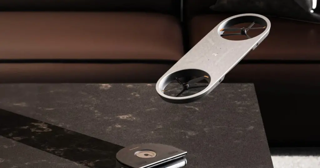 Roborock Boundless en CES: el robot con dron y Matter 2.0 limpia tus muebles