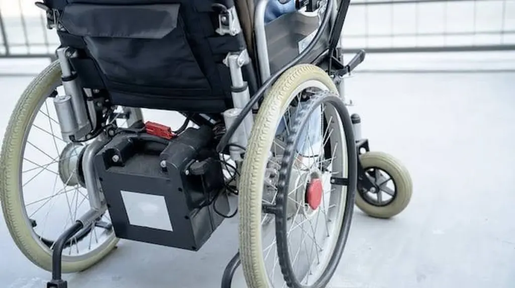 Silla de ruedas eléctrica: el truco para que tu batería de plomo-ácido dure el doble