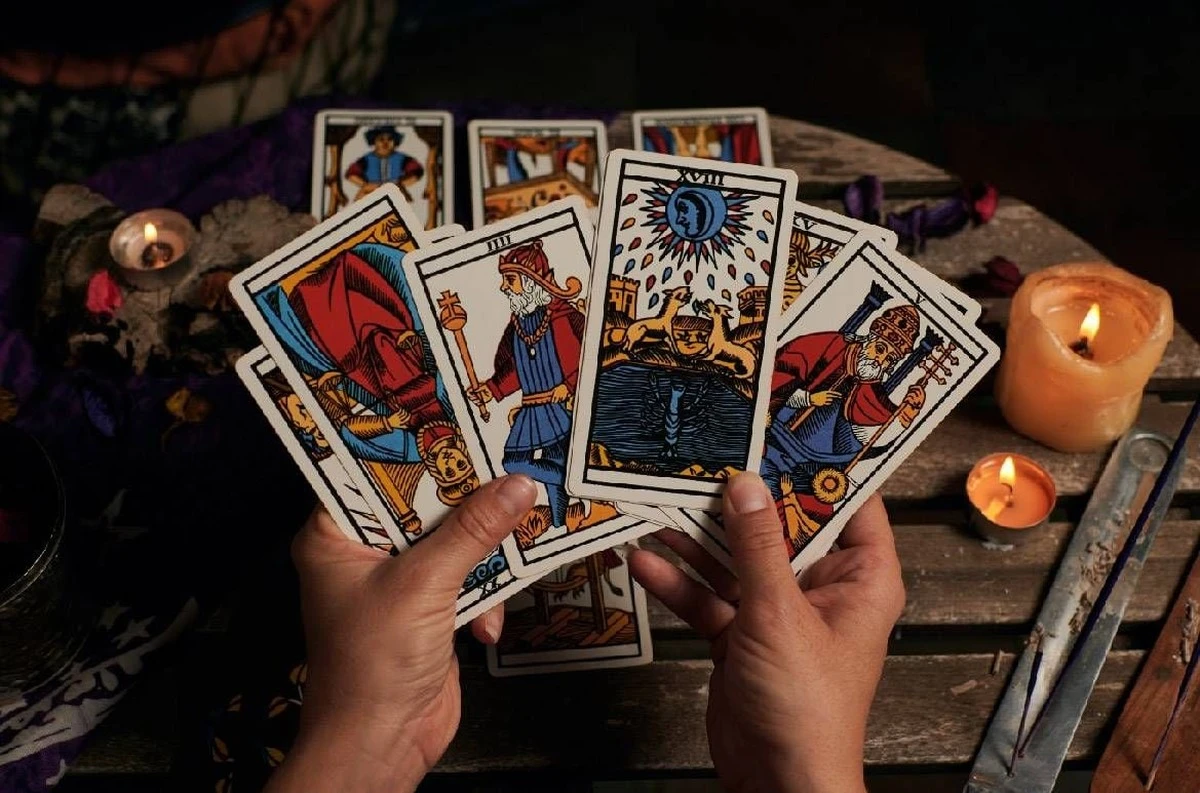 Tarot del día: La carta para cada signo este 16 de febrero de 2026 - image 1