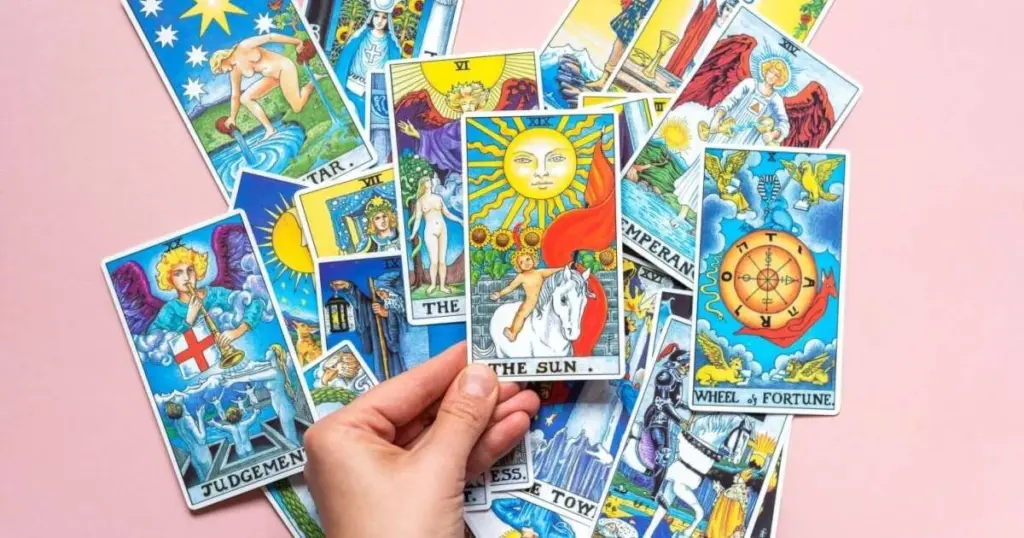 Tarot semanal: claves para cada signo del 16 al 22 de febrero de 2026