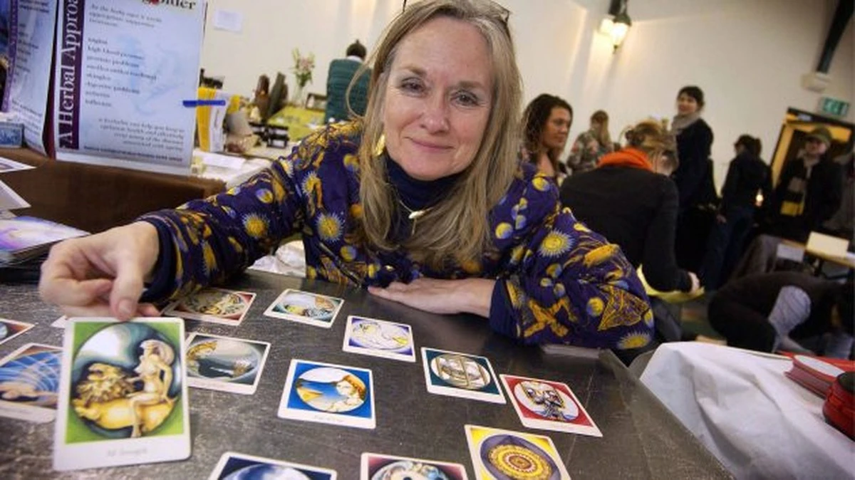Tarot semanal: claves para cada signo del 16 al 22 de febrero de 2026 - image 1