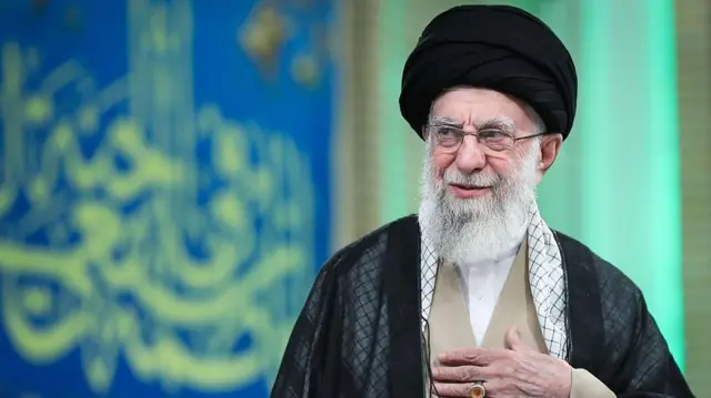 El líder supremo iraní, el ayatolá Alí Jamenei, asiste a un evento en Teherán, Irán, el 10 de mayo de 2025.