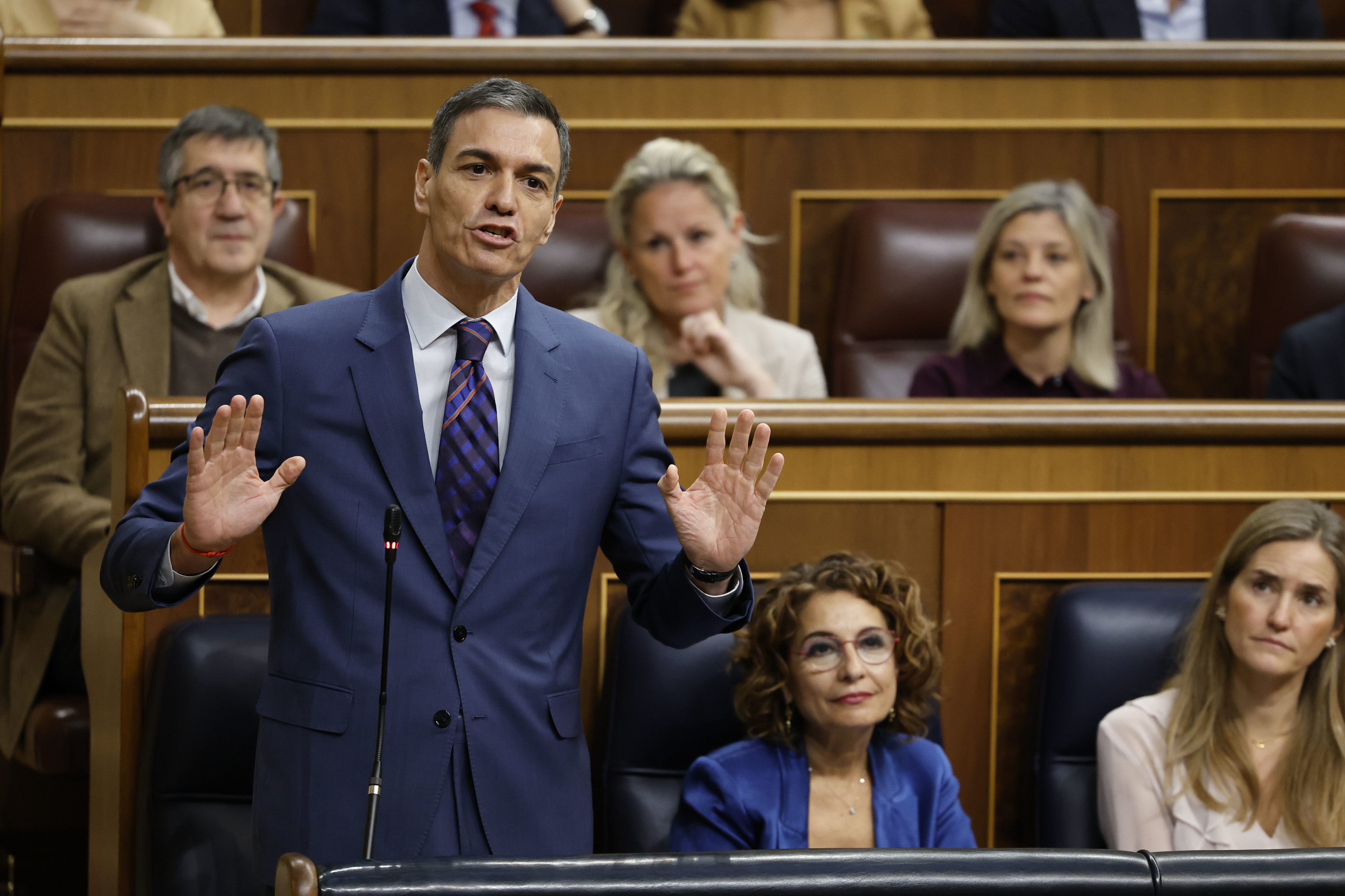 El presidente de Gobierno, Pedro Sánchez, durante su intervención en la sesión de control.