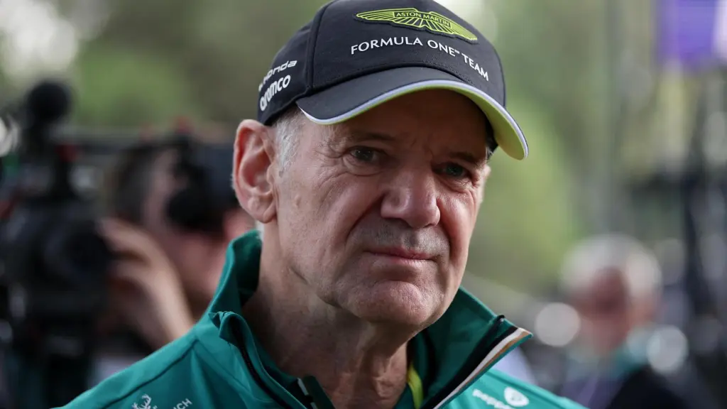 Adrian Newey, jefe de Aston Martin, en el paddock