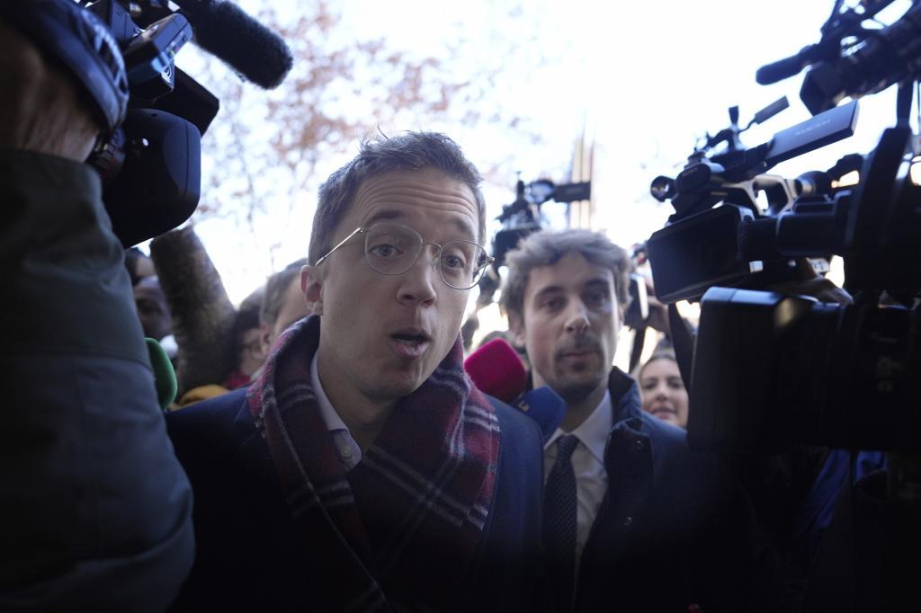 Íñigo Errejón, en enero de 2025, al acudir a declarar por la denuncia de Elisa Mouliaá.